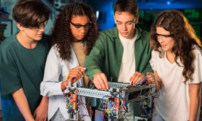 Jóvenes formados en nuevas tecnologías