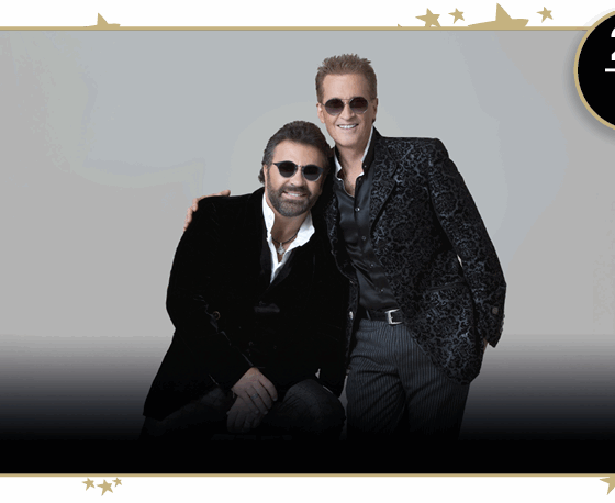 Los cantantes mexicanos Mijares y Emmanuel juntos vestidos de negro