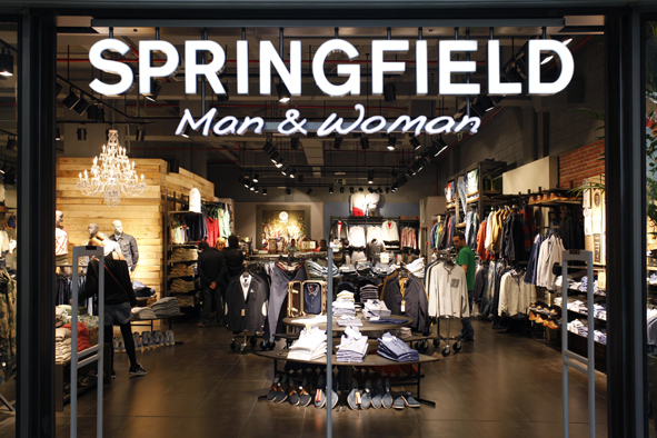 Entrada de tienda Springfield en Baricentro