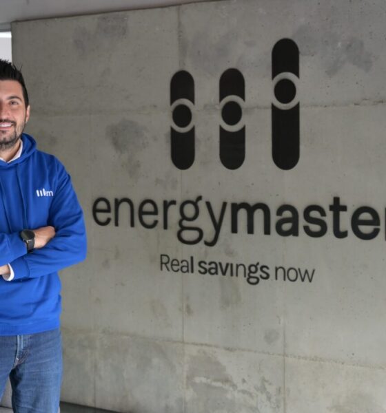 Empresario colombiano frente a empresa Energy Master