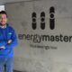 Empresario colombiano frente a empresa Energy Master